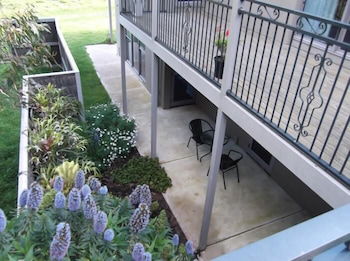 Swan Lake Guest House - Australia Accommodation 0