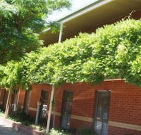 Caledonian Hotel Motel - Australia Accommodation