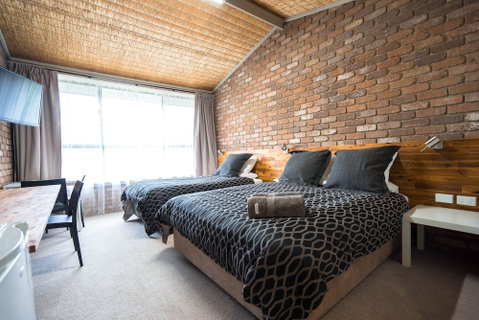 Farnham Court - Australia Accommodation 3