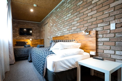 Farnham Court - Australia Accommodation 5