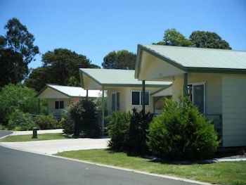 Pepper Tree Cabins - Australia Accommodation 0