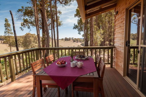 Balingup Heights Hilltop Forest Cottages - Australia Accommodation 1