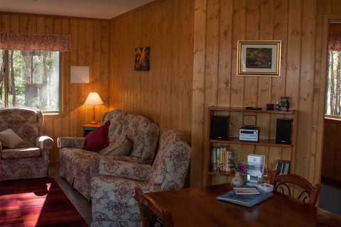 Balingup Heights Hilltop Forest Cottages - Australia Accommodation 5