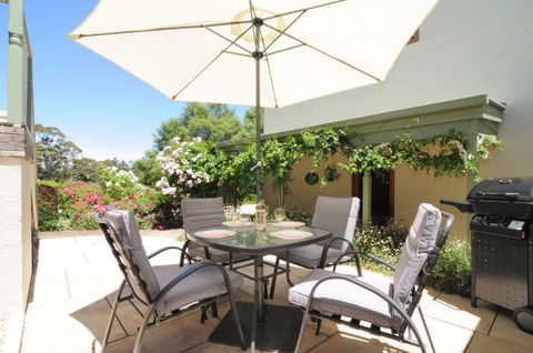 Daisy Cottage - Australia Accommodation 3