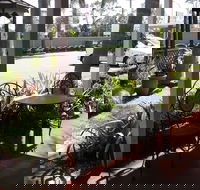 Avaleen Lodge Motor Inn - Australia Accommodation