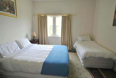 Cooma Cottage - Australia Accommodation 4