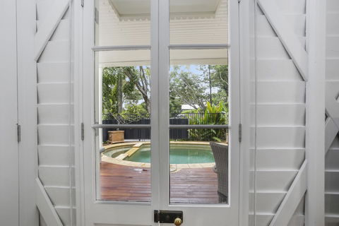 Port Douglas Cottage And Lodge - Australia Accommodation 5