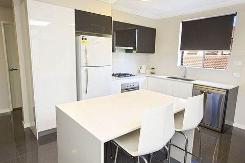Astina Serviced Apartments Parkside - Australia Accommodation 4