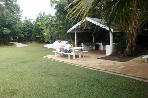 Absolute Backpackers Mission Beach - Australia Accommodation 1