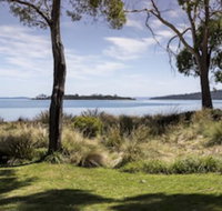 Abs by the Bay - Australia Accommodation