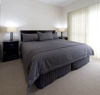 Dolphin Shores - Australia Accommodation