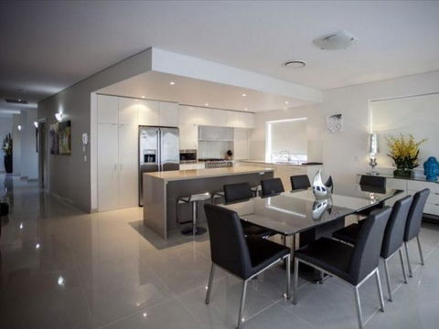 Watermark Apartments - Australia Accommodation 4