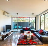Orange Serviced Apartment - Australia Accommodation