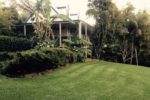 Jacaranda Cottages - Australia Accommodation 2