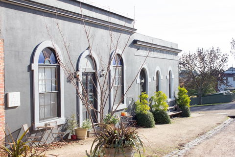The Albert & Mills Guest House & Apartments - Australia Accommodation 1