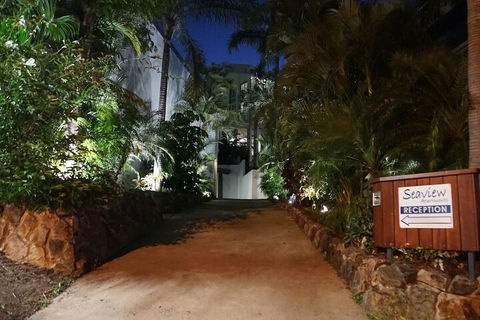 Airlie Seaview Apartments - Australia Accommodation 1