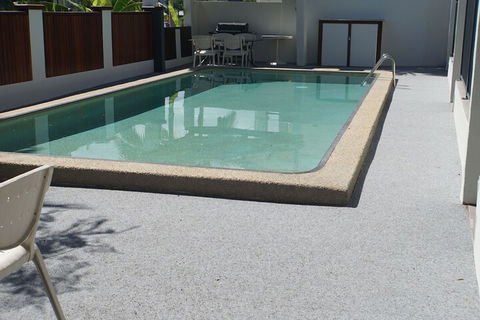 Airlie Seaview Apartments - Australia Accommodation 7
