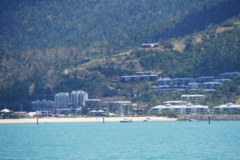 Airlie Seaview Apartments - Australia Accommodation 6