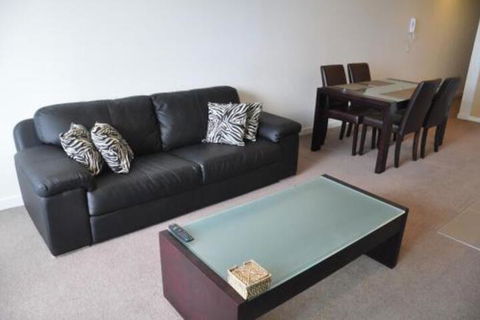 Astra Collins St. Docklands - Australia Accommodation 2