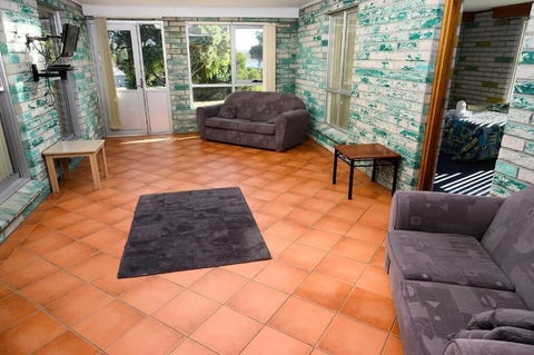 White Sands Estate - Australia Accommodation 5