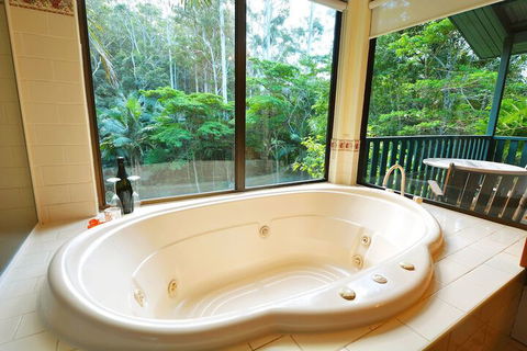 Montville Country Cabins - Australia Accommodation 7