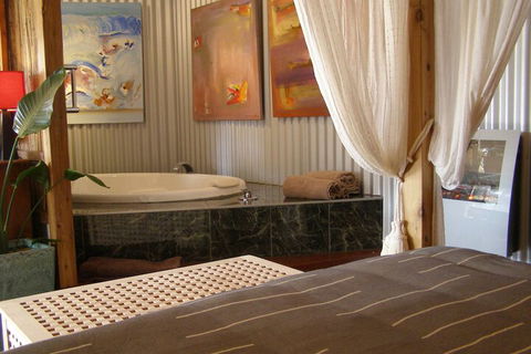 Castle Villa By The Sea - Australia Accommodation 6