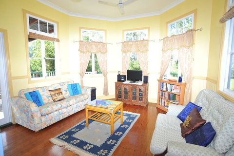 Avalon Noosa Farm Cottages - Australia Accommodation 7
