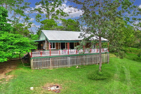 Avalon Noosa Farm Cottages - Australia Accommodation 1