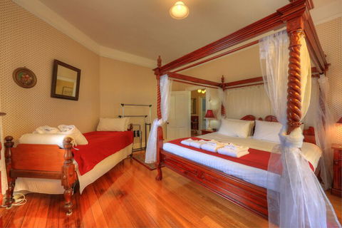 Acacia Bed & Breakfast - Australia Accommodation 4
