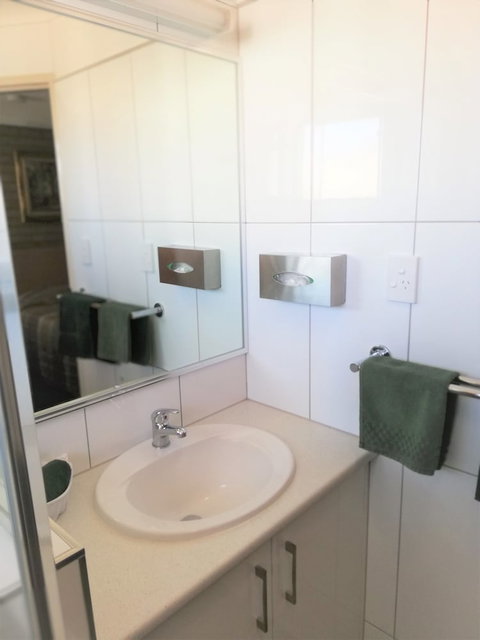 Macintyre Motor Inn - Australia Accommodation 5