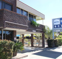 Macintyre Motor Inn - Australia Accommodation
