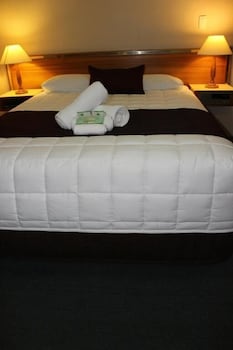 Tabourie Lake Motel - Australia Accommodation 3