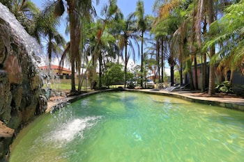 Bargara Gardens Motel & Holiday Villas - Australia Accommodation 1