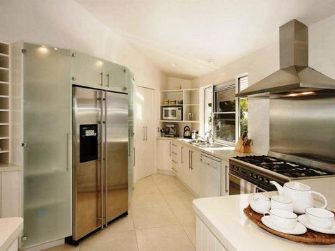 43 Cooran Court - Australia Accommodation 2