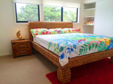 Award Winning Beach Front Retreat - Australia Accommodation 5