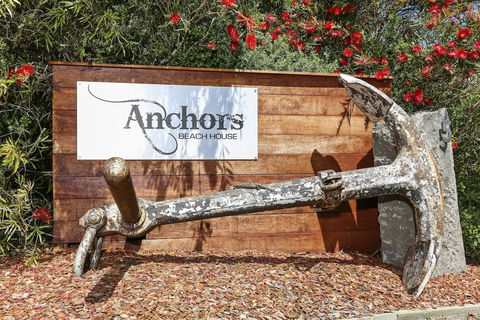Anchors Beach House - Australia Accommodation 4