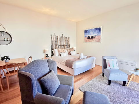Phoenix Apartments - Australia Accommodation 0