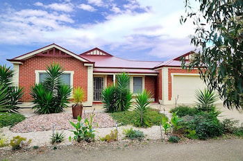 All Seasons' Escape Port Elliot - Australia Accommodation 0
