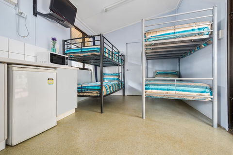 AAOK Lakes Resort & Caravan Park - Australia Accommodation 2