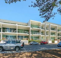 Breeze Beachfront Apartments - Australia Accommodation