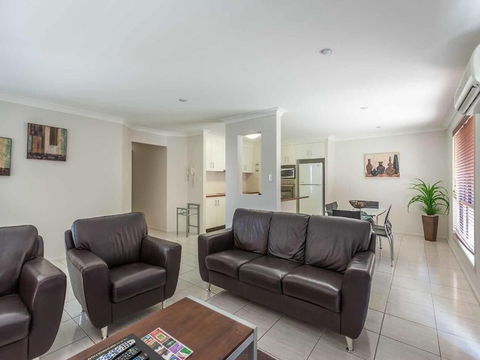 Annand Mews Serviced Apartments - Australia Accommodation 4