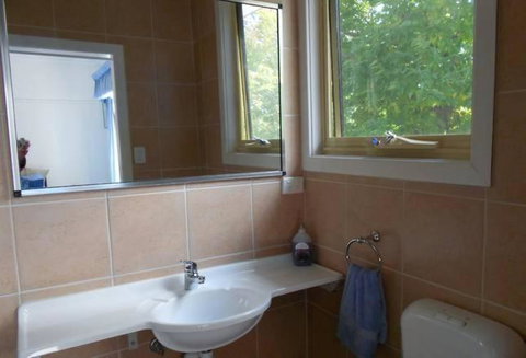 Hillview Oak B & B - Australia Accommodation 3