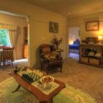 Hillview Oak B & B - Australia Accommodation 0