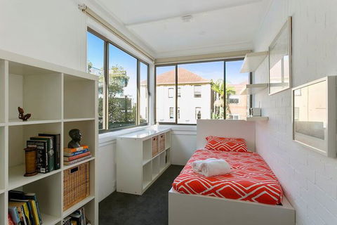 Jacques Avenue - Australia Accommodation 4