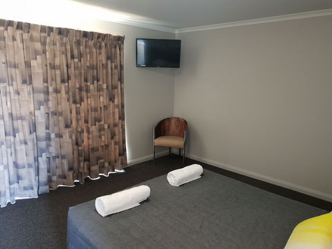 Coro Club Motel - Australia Accommodation 2