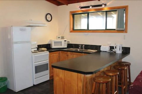 Freycinet Cottage 2 - Australia Accommodation 7