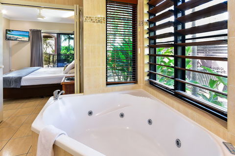 Anchorage Complex - Australia Accommodation 6