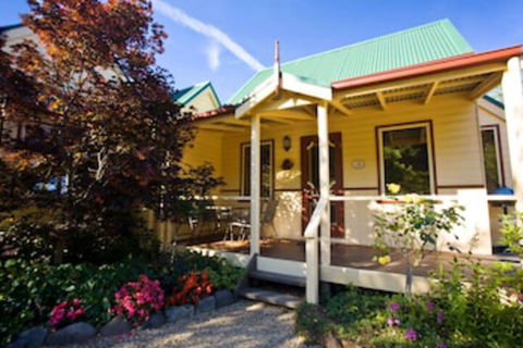 Autumn Abode Cottages Two - Australia Accommodation 0