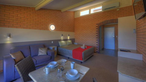 Tenterfield Motor Inn - Australia Accommodation 5