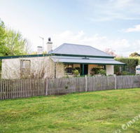 Georgies Cottage - Australia Accommodation